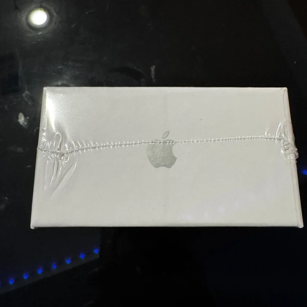Apple AirPods Pro (3rd Generation) – SEALED